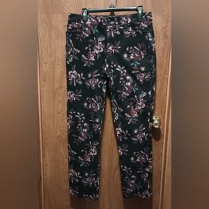 Bandolino Amy Black Floral Straight Leg Skinny Stretch Jeans 12